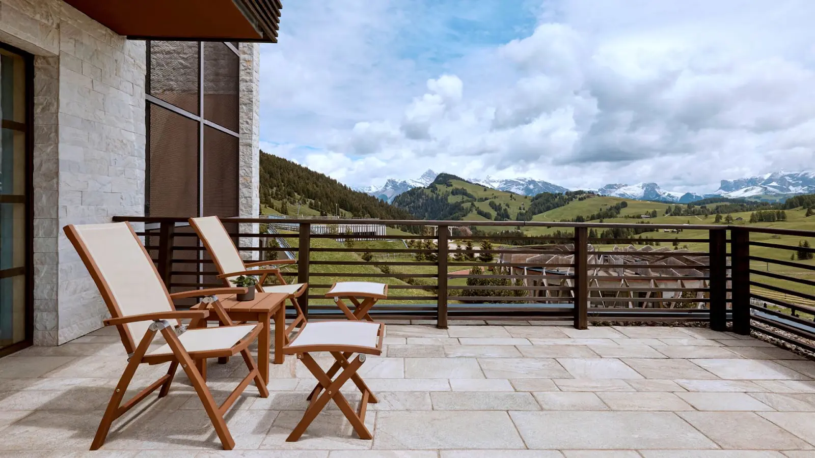 Mountain Room interior and view