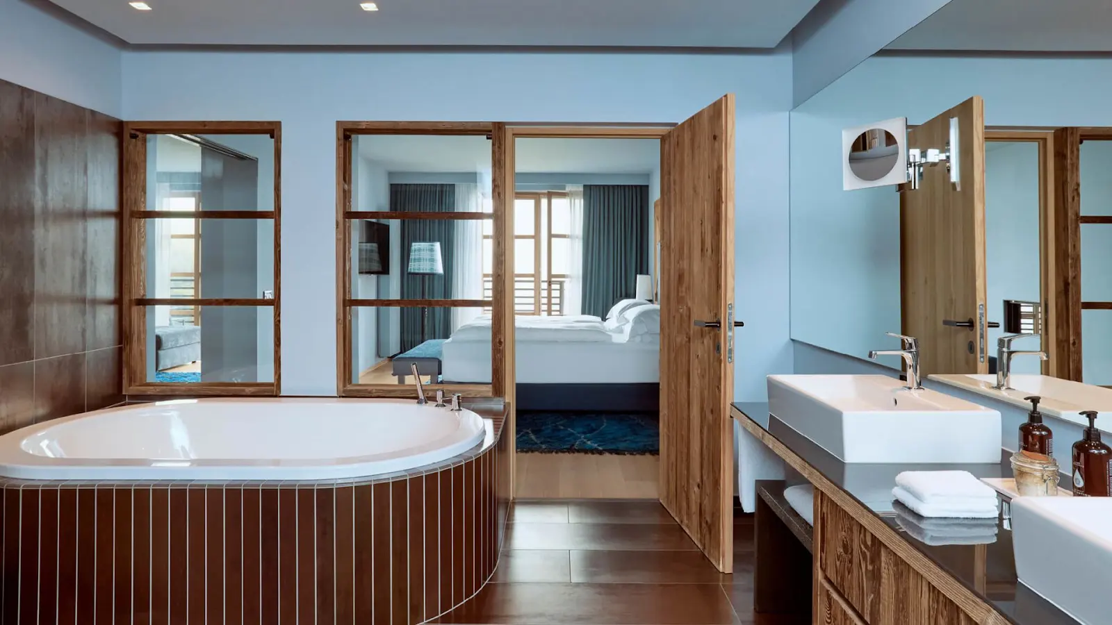Mountain Suite interior and view