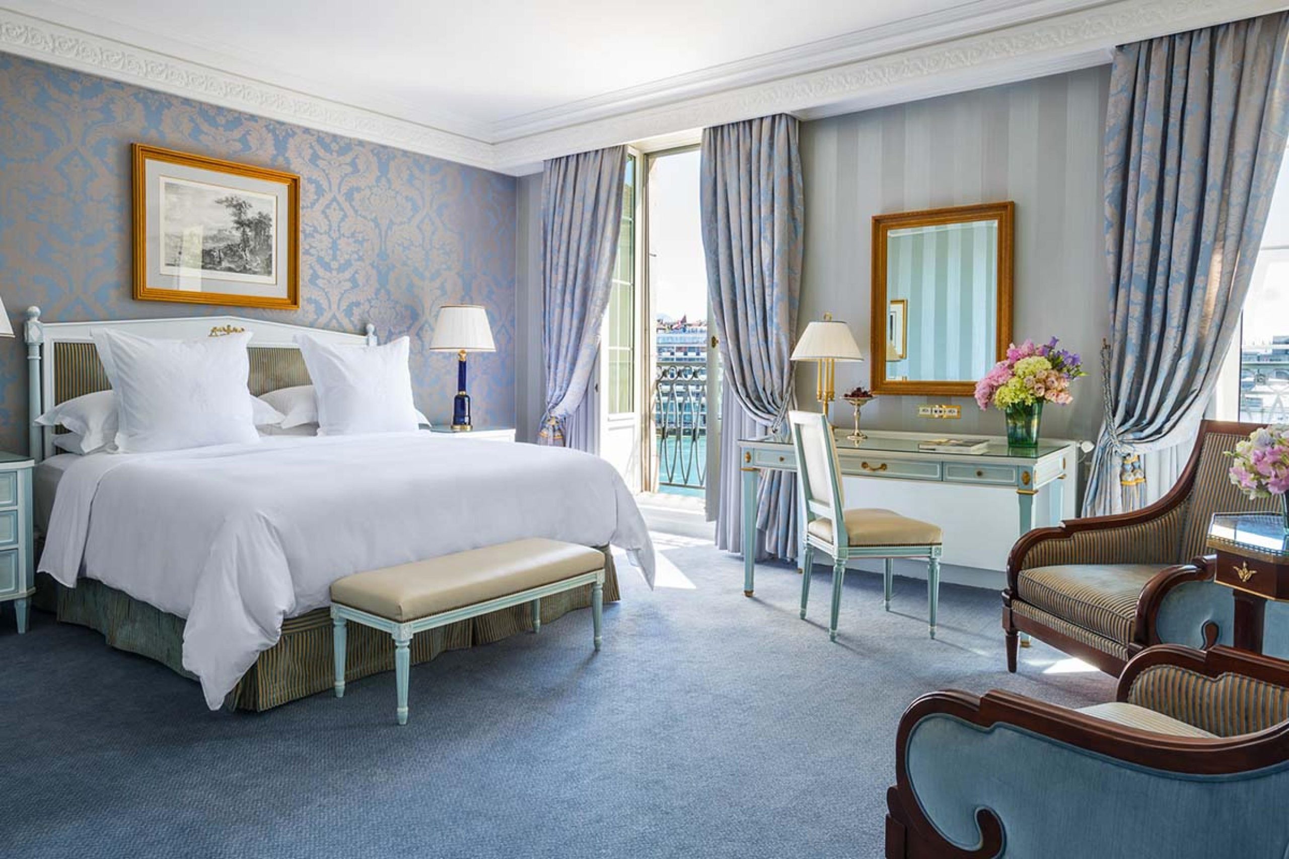 Deluxe Room interior detail