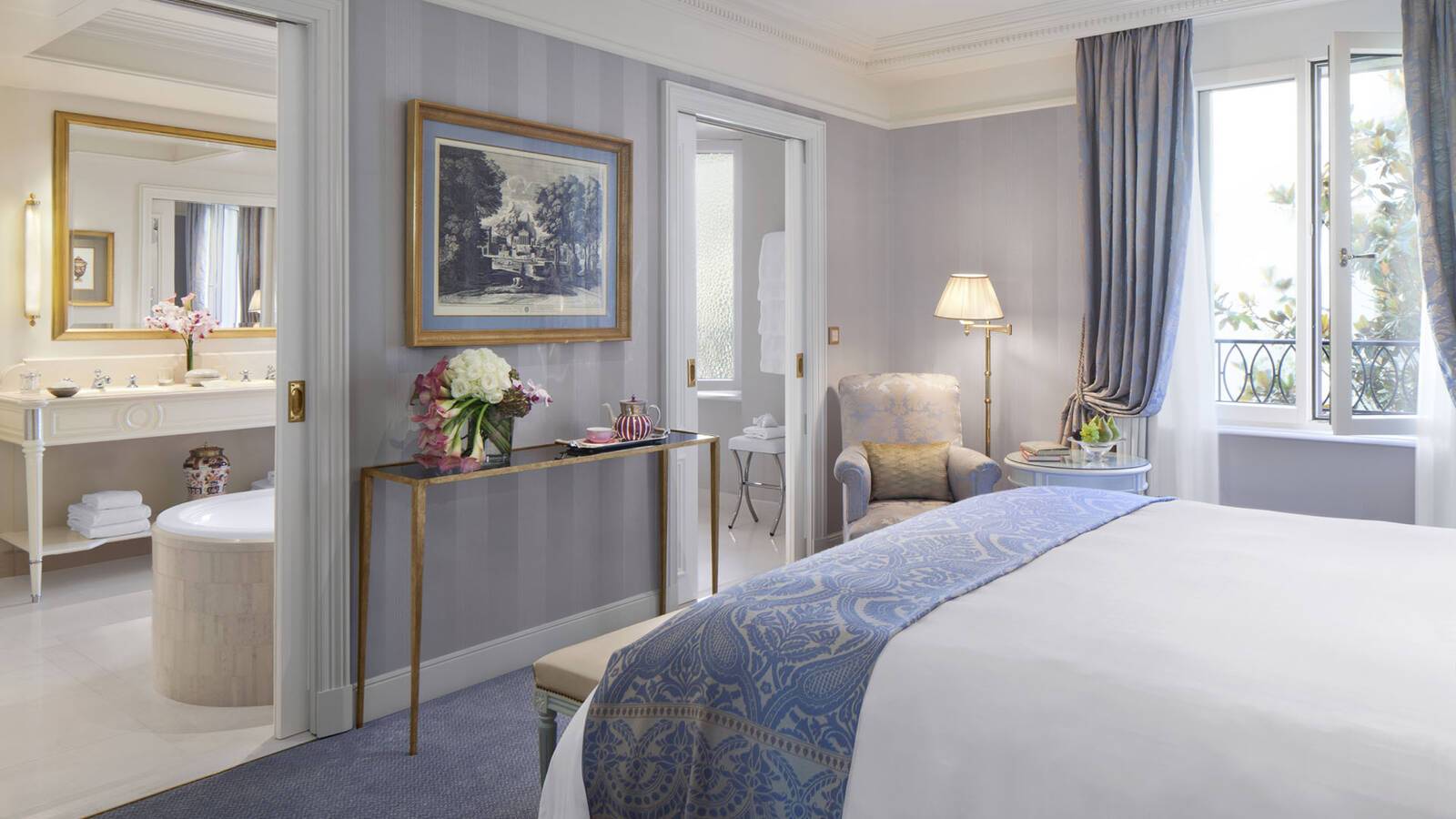Deluxe Room interior and view